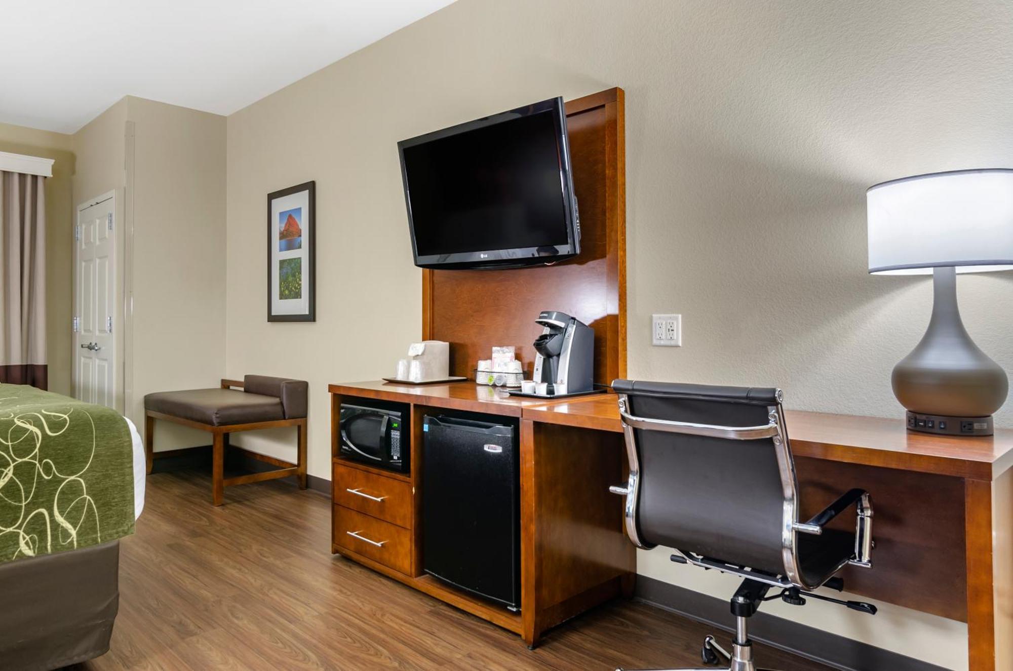 Comfort Suites Helena Airport Exterior foto